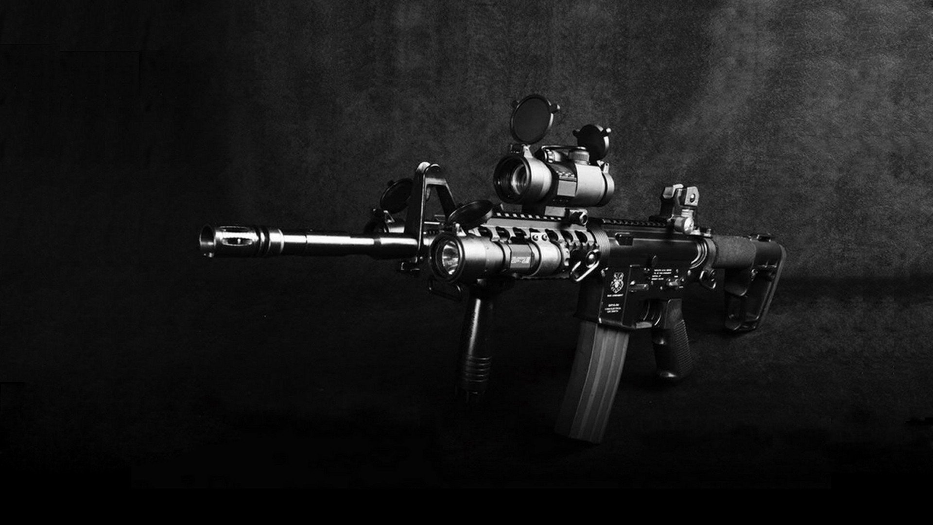 搏击台上火力全开战况激烈，搏击比赛现场精彩讲解