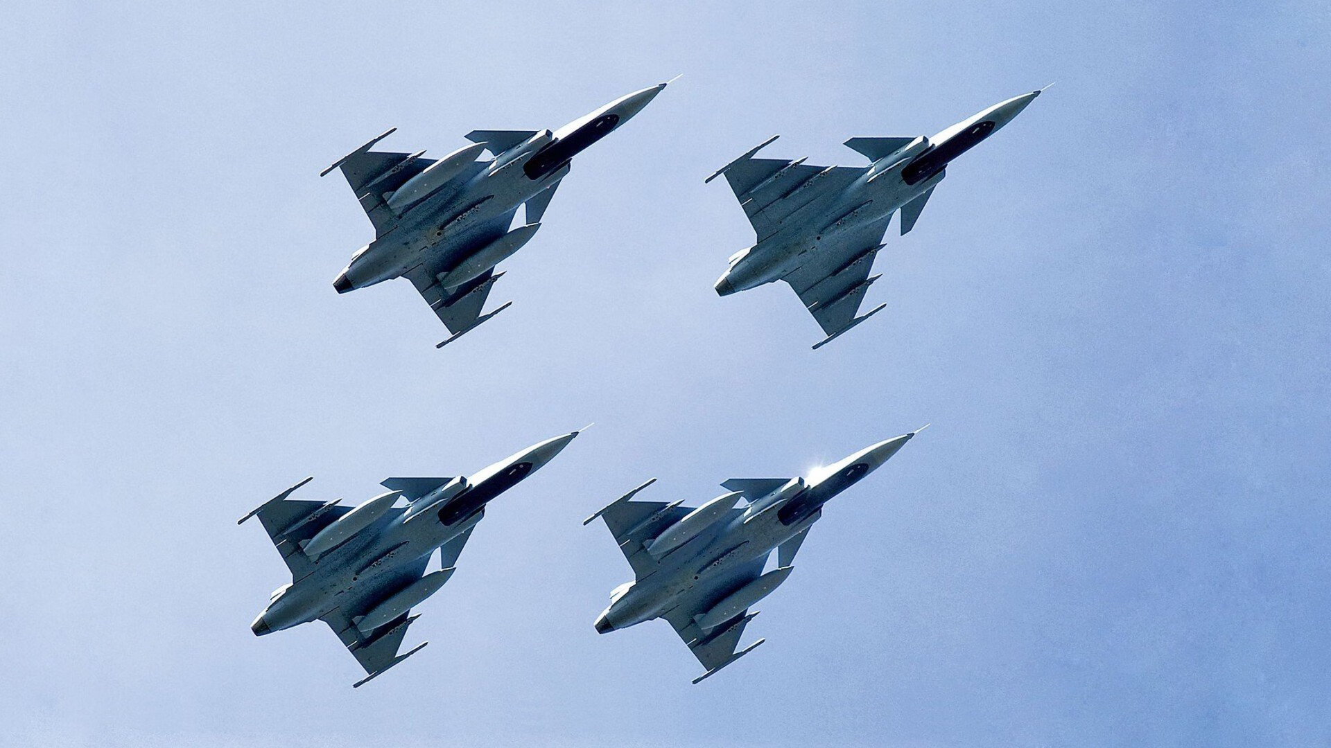 拉齐奥中场控制力增强保障前场推进，拉齐奥的中场