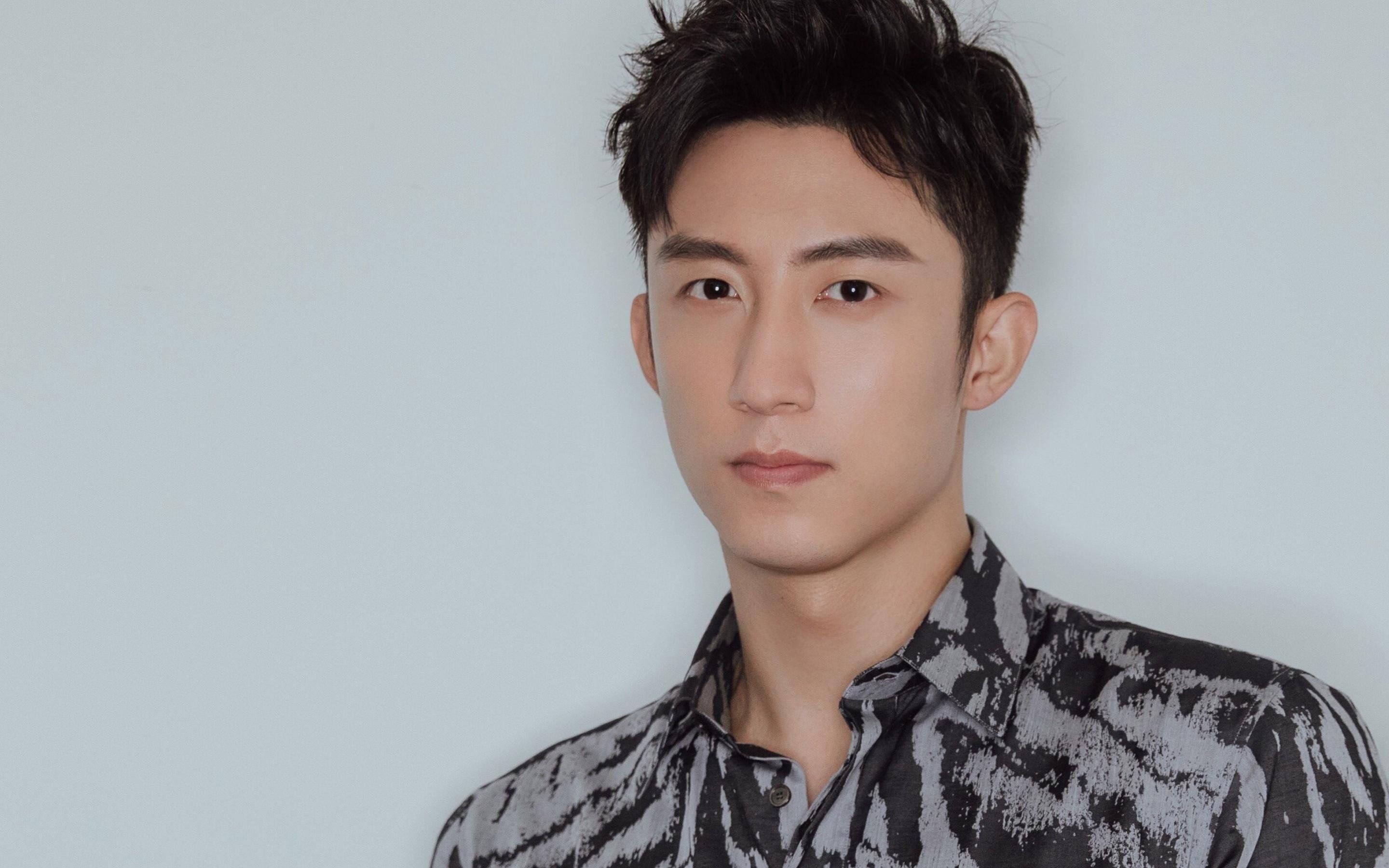 中乙联赛观众人次突破新高基层足球魅力持续释放,中乙联赛投入