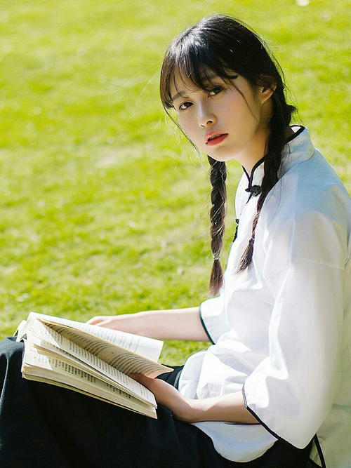 王楚钦连续两轮零封强势晋级，王楚钦什么来头