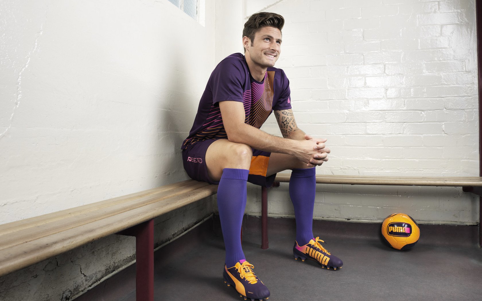 哥伦比亚队在巴黎奥运会比赛中多次通过团队配合得分,哥伦比亚奥运会赛程